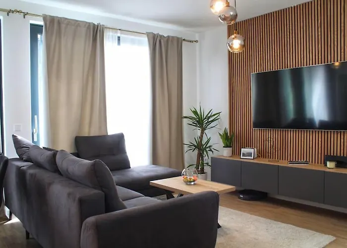 Fabulous Apartment With Spacious Garden